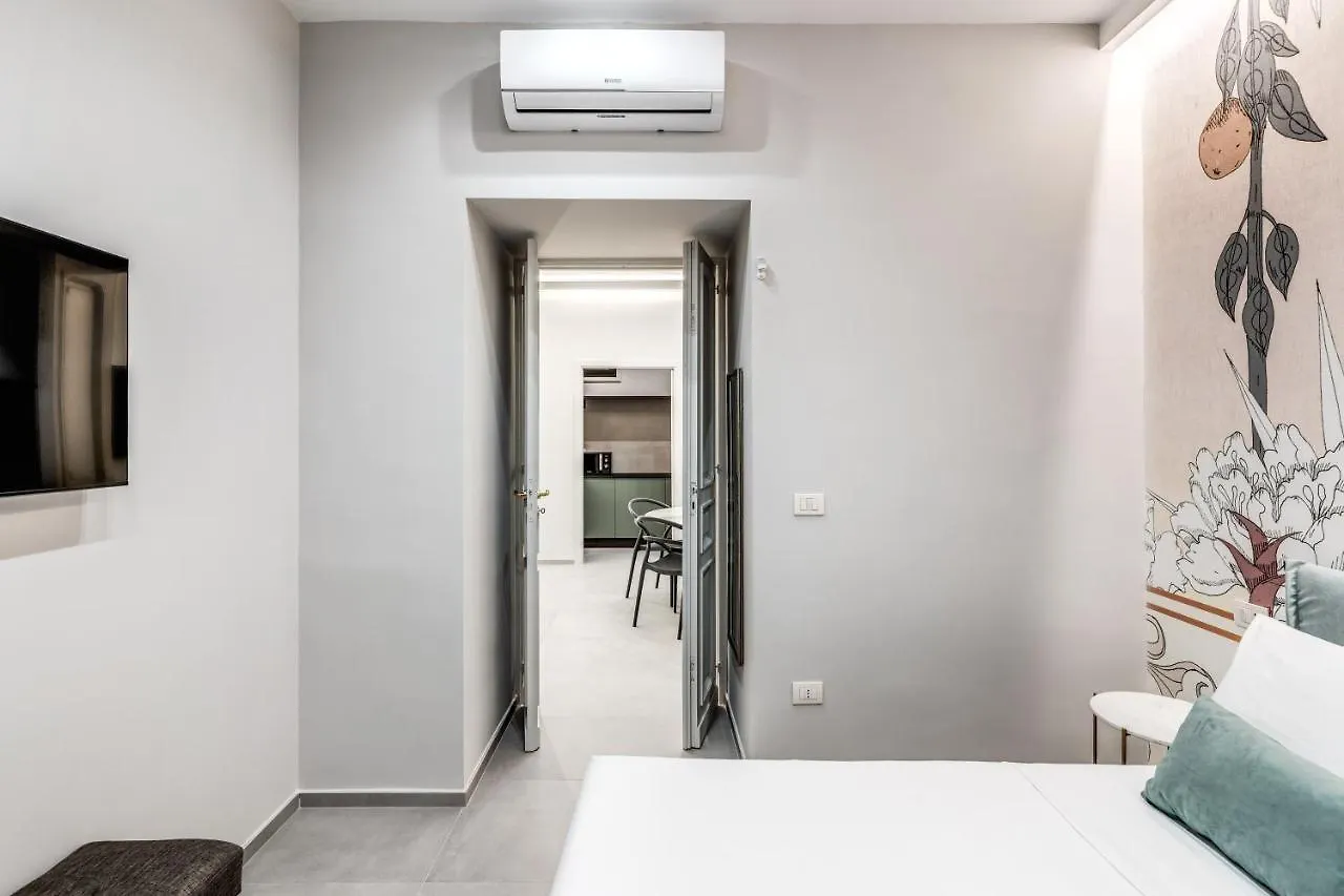 Lady Diamond Apartment Naples 0*,