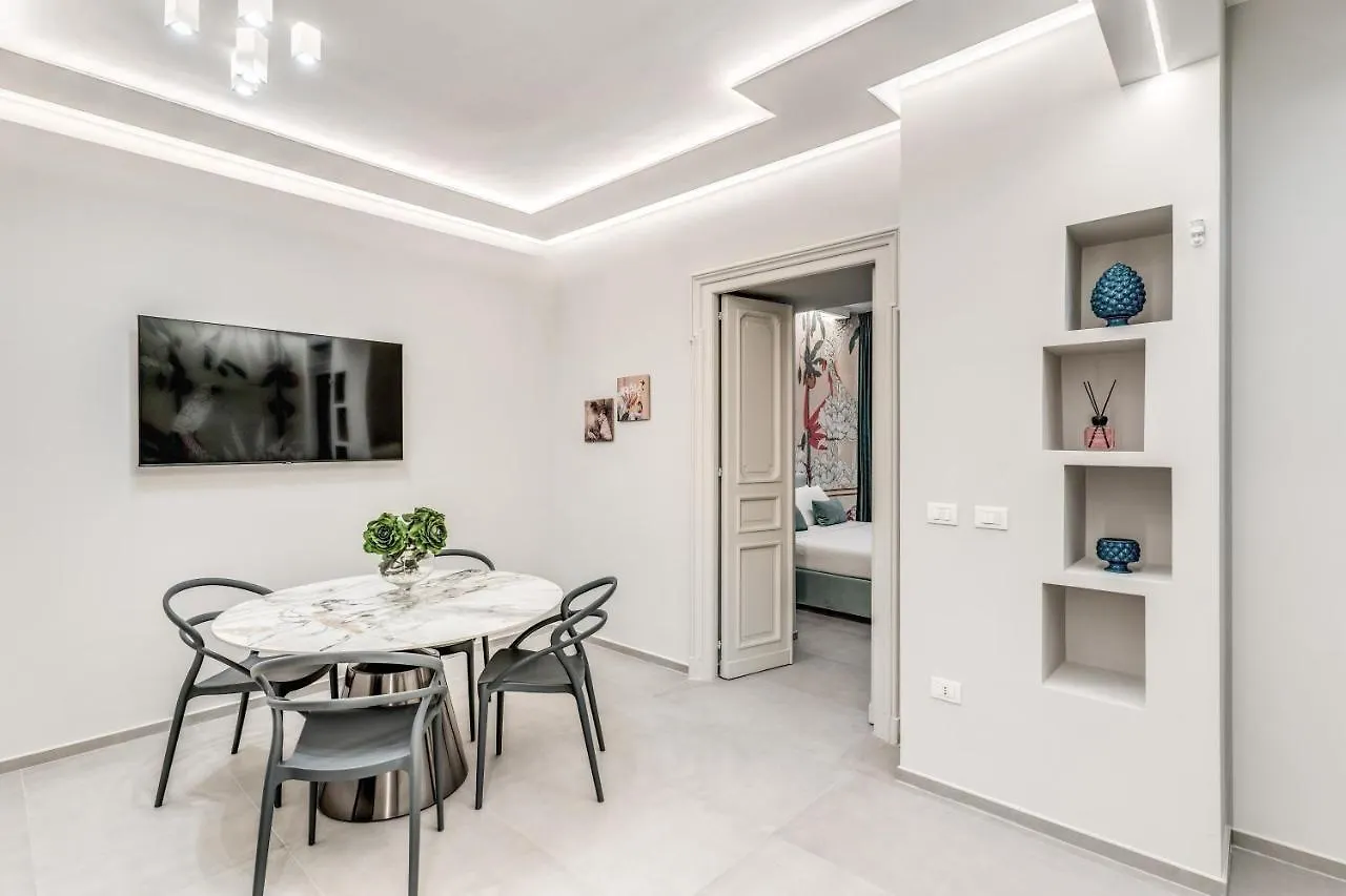 Lady Diamond Apartment Naples