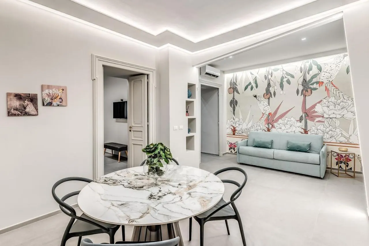 Lady Diamond Apartment Naples 0*,
