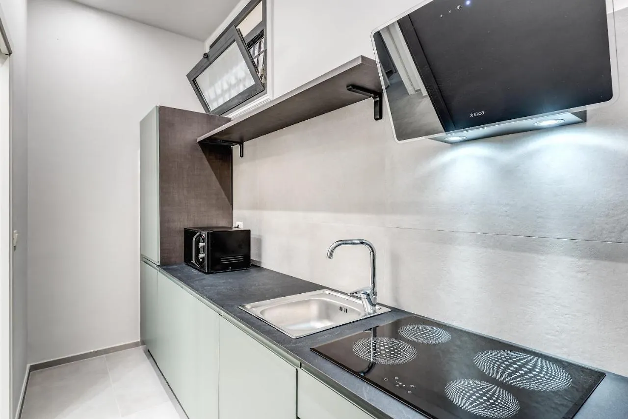 Lady Diamond Apartment Naples