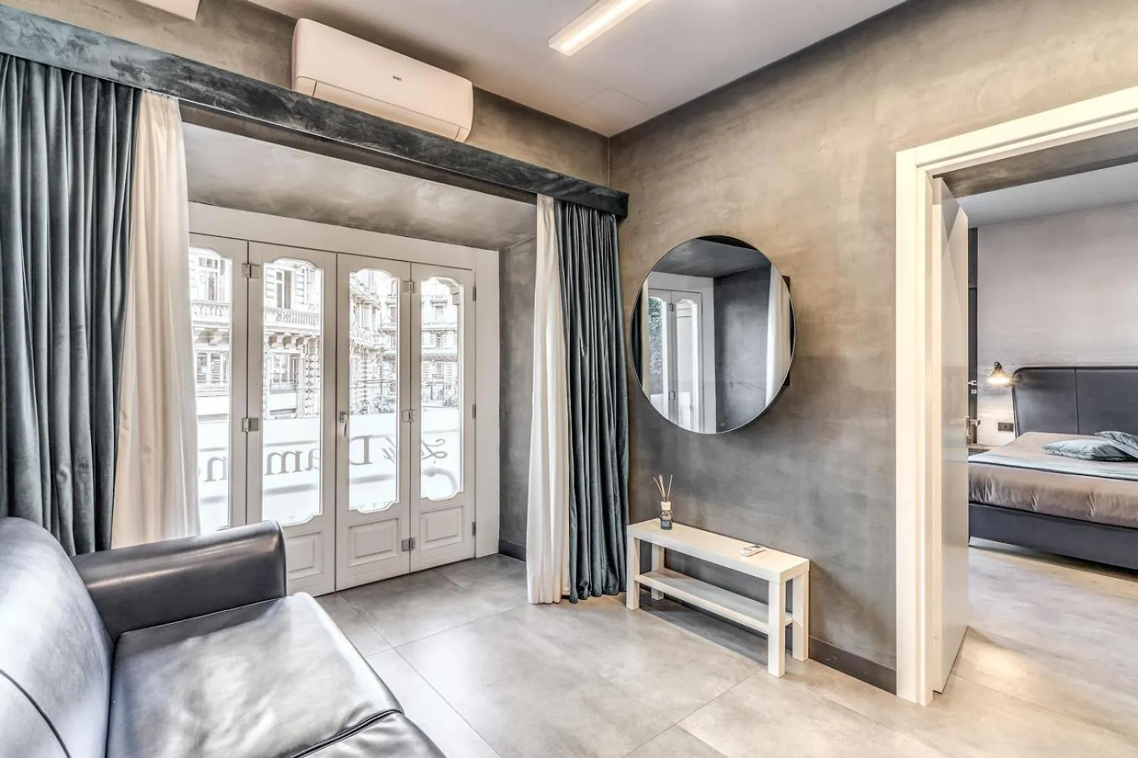 Lady Diamond Apartment Naples Italy